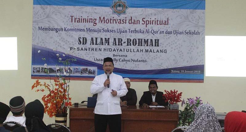 Ustadz Rully Cahyo Nofanto